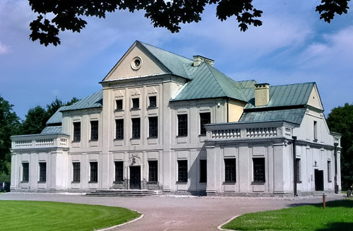 Frontowe zdjęcie zamku Srebrzyszcze